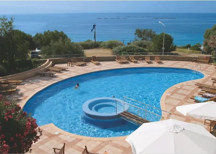 Apartment F2 Vue Dans Avec Piscine