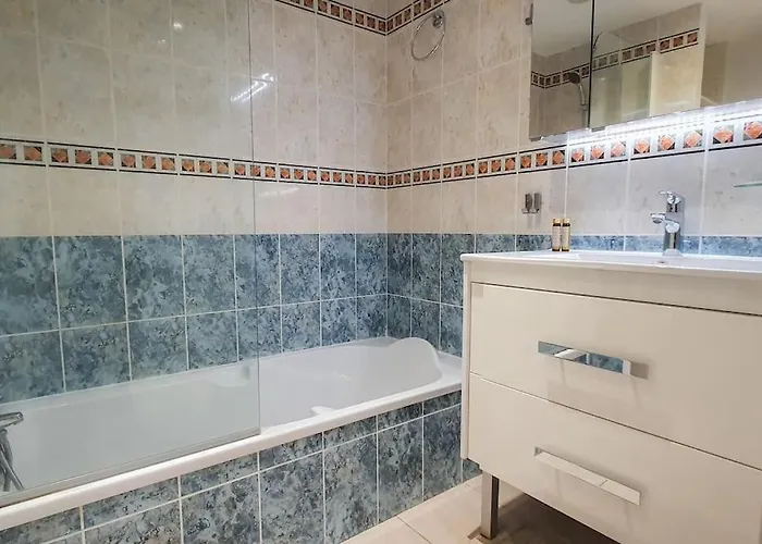 F2 Vue Dans Avec Piscine Apartment