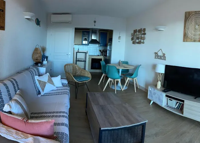 F2 Vue Dans Avec Piscine Apartment Ajaccio (Corsica)