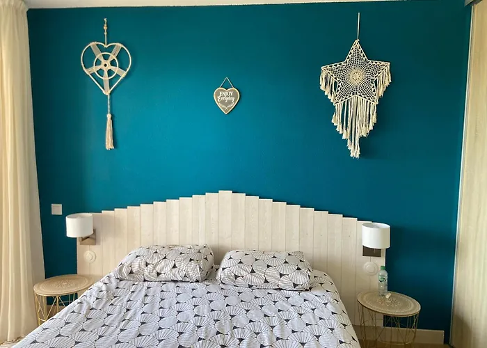 Apartment F2 Vue Dans Avec Piscine Ajaccio (Corsica)